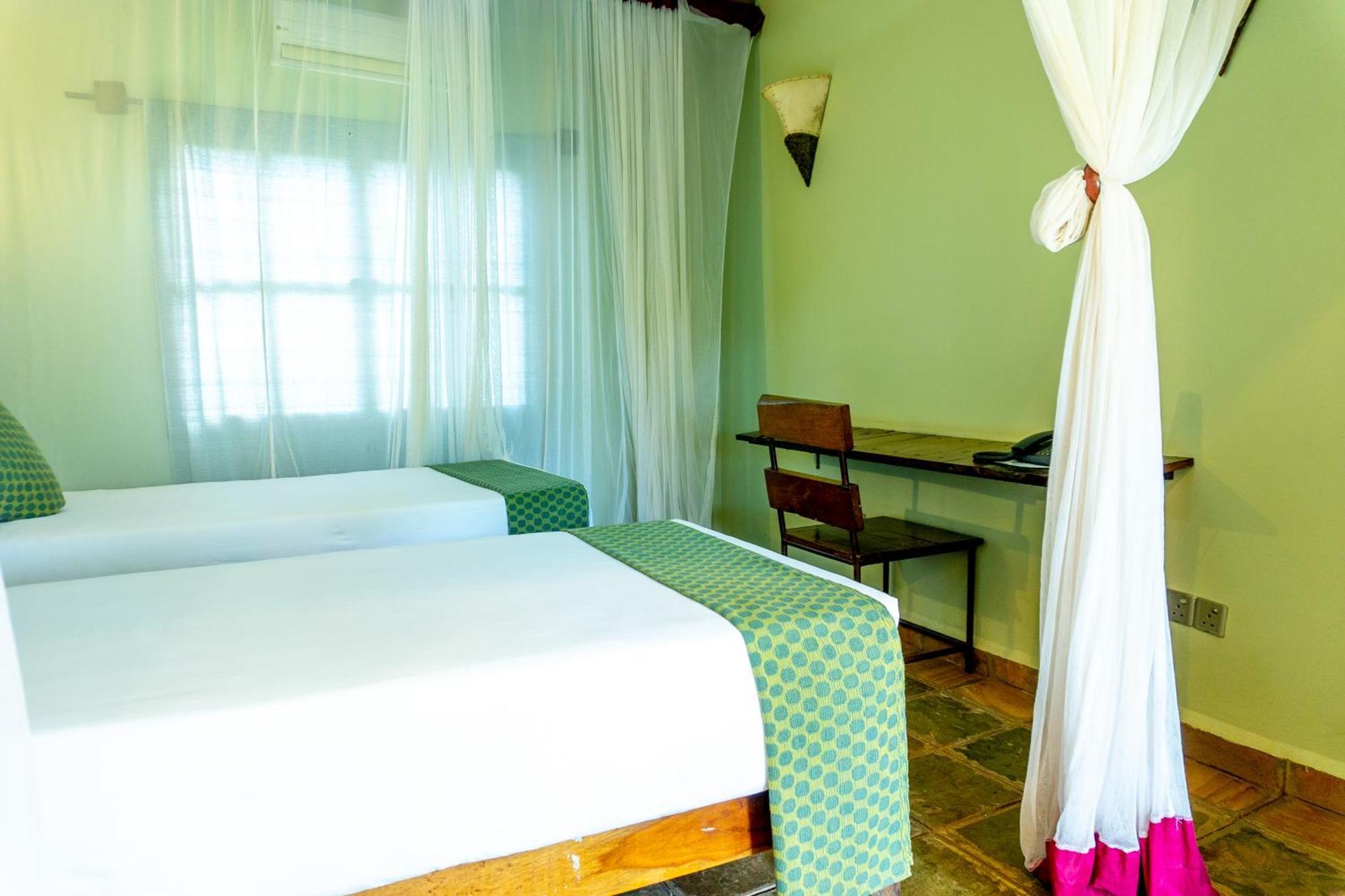 Weru Weru River Lodge Moshi Exterior foto